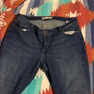 Levi's stretchy skinny jeans!
